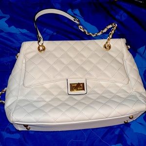 White shoulder bag
